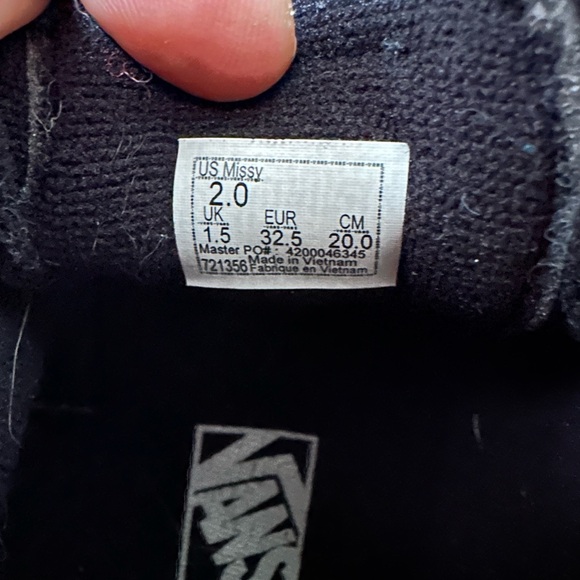 Youth Vans Filmore High Top sneakers, size 2 - Picture 2 of 4